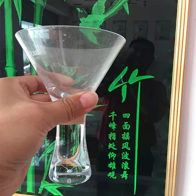 독립형 CNC 이산화 탄소 레이저 절단 조각반